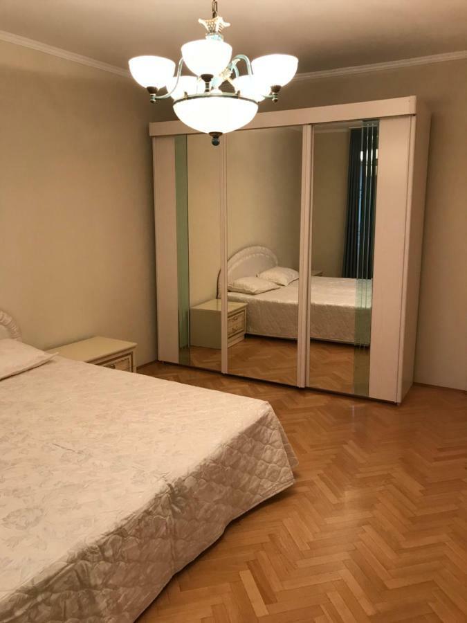 Gabor Pal 1 Apartman 2 Szoba Dunafoldvar 外观 照片