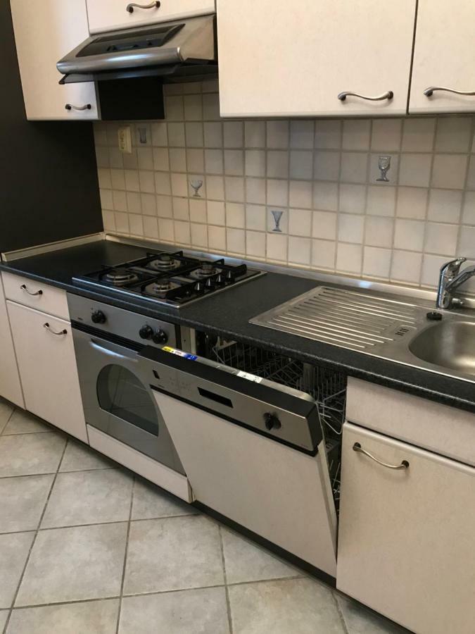 Gabor Pal 1 Apartman 2 Szoba Dunafoldvar 外观 照片