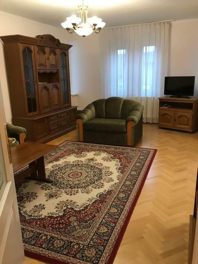 Gabor Pal 1 Apartman 2 Szoba Dunafoldvar 外观 照片